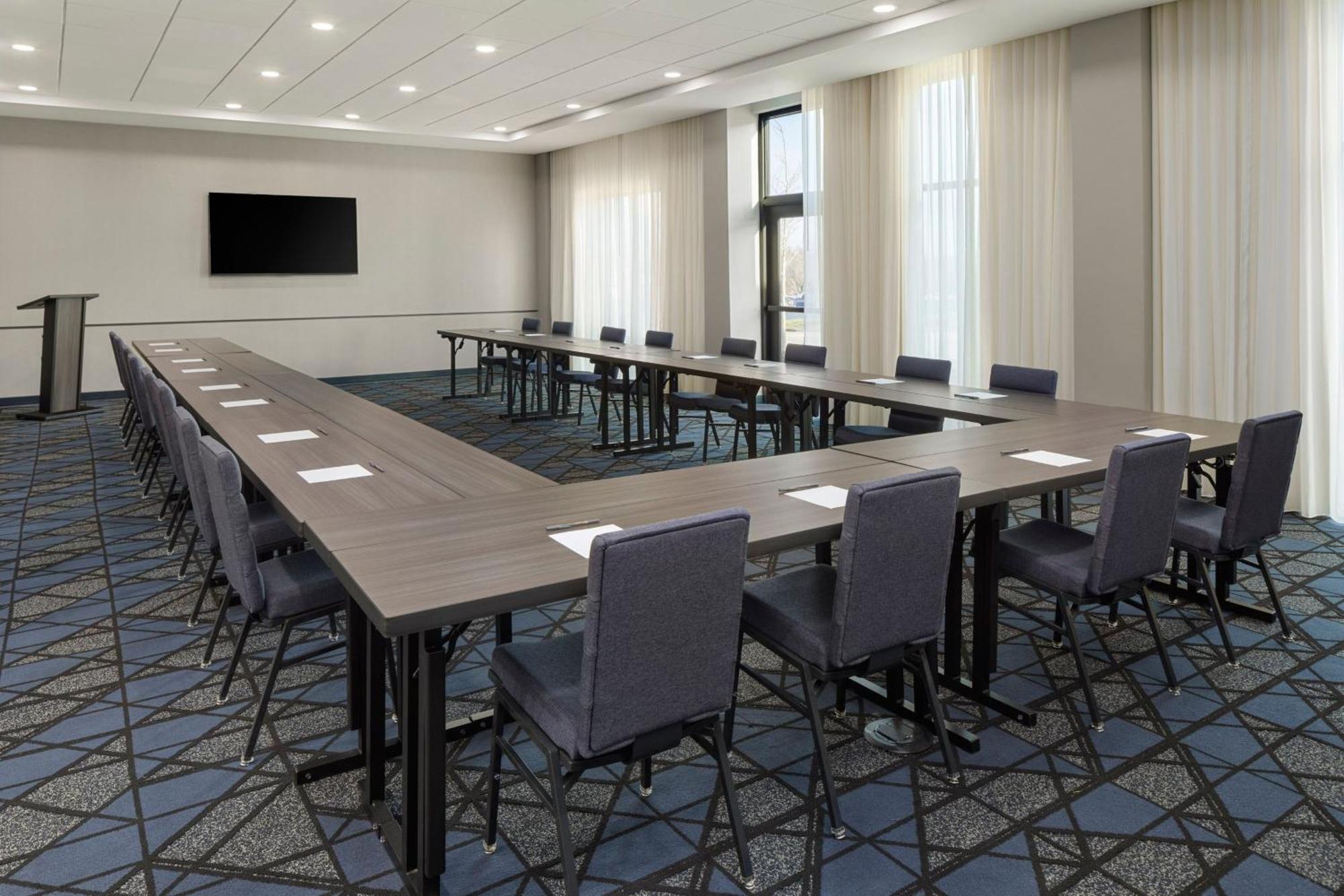 Courtyard By Marriott Bettendorf Kültér fotó