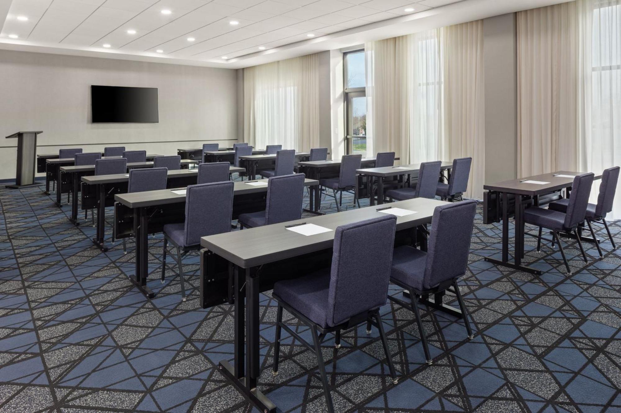 Courtyard By Marriott Bettendorf Kültér fotó